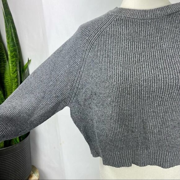 ZARA Womens Small Viscose Knit Crop Gray Sweater Zip In Back - Picture 10 of 13